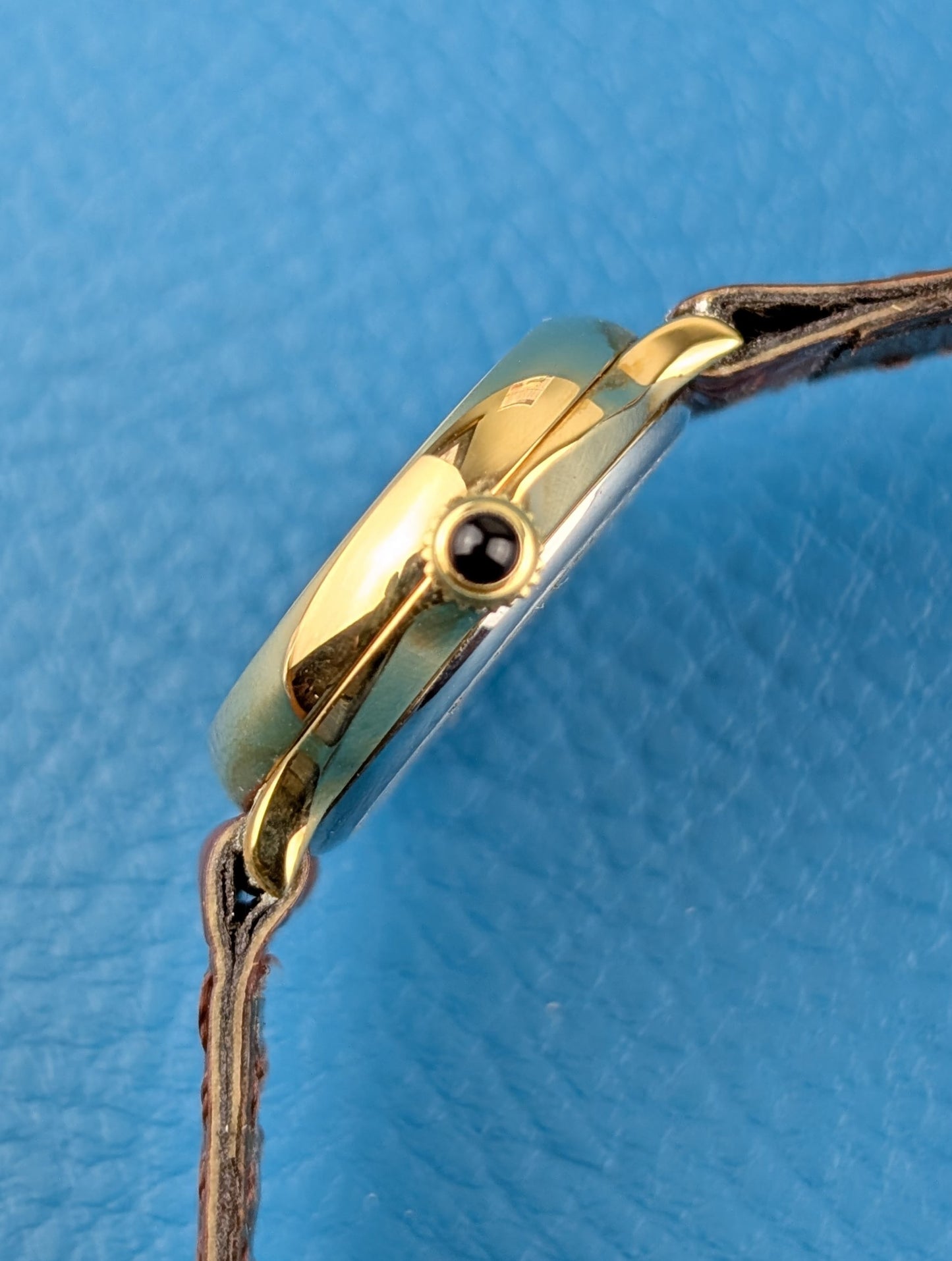 Favre-Leuba Gold Ellipse