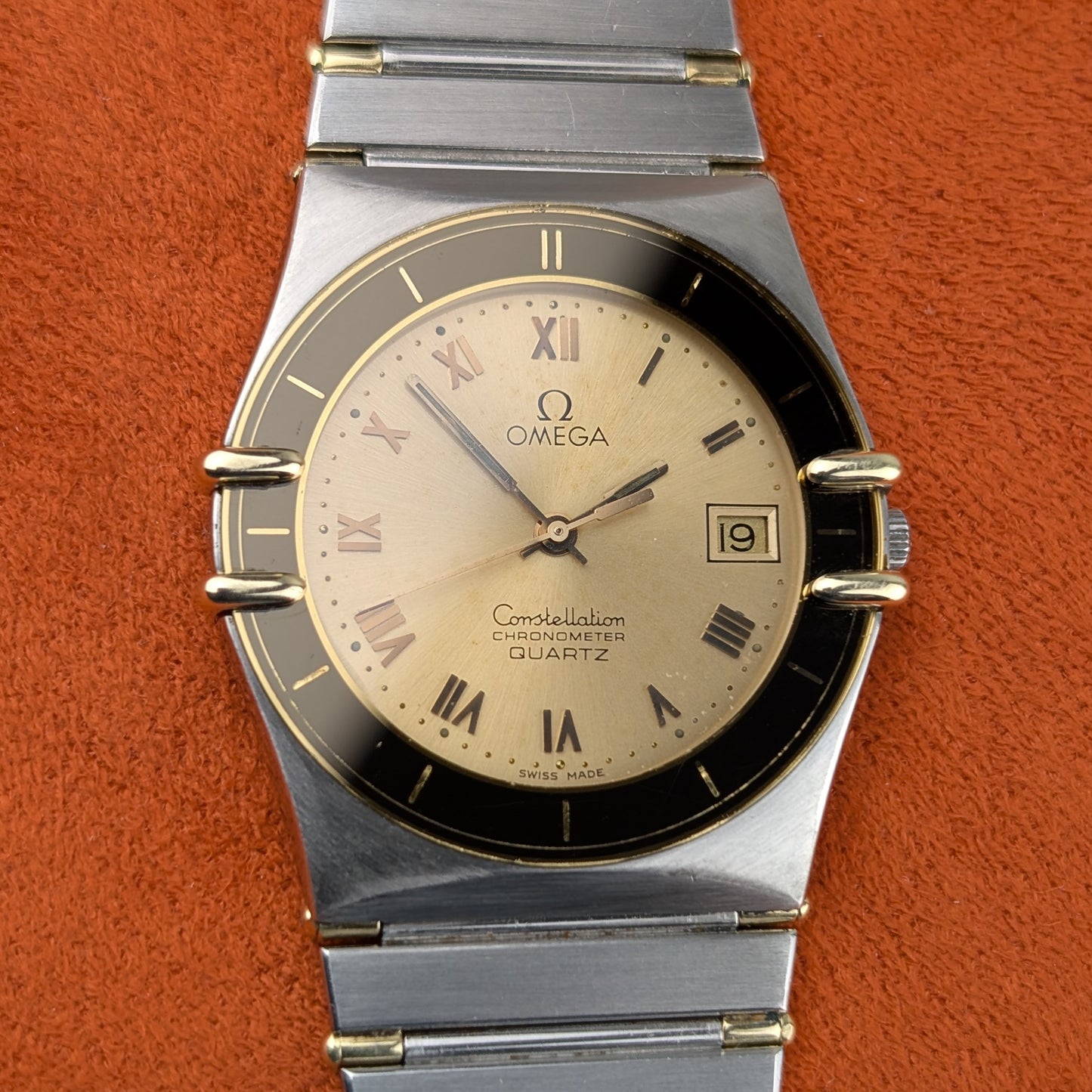 Omega Constellation Manhattan 1984