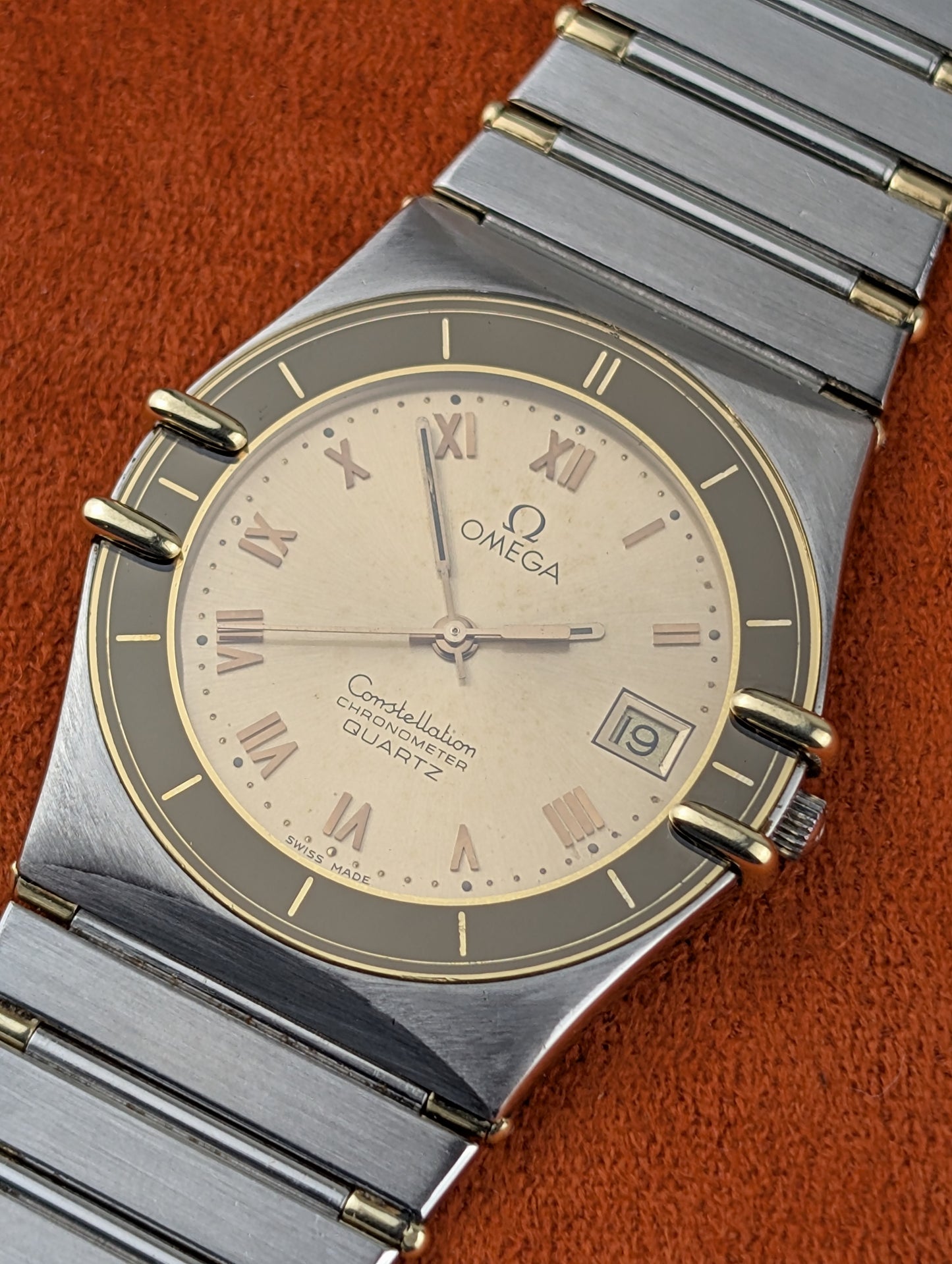 Omega Constellation Manhattan 1984