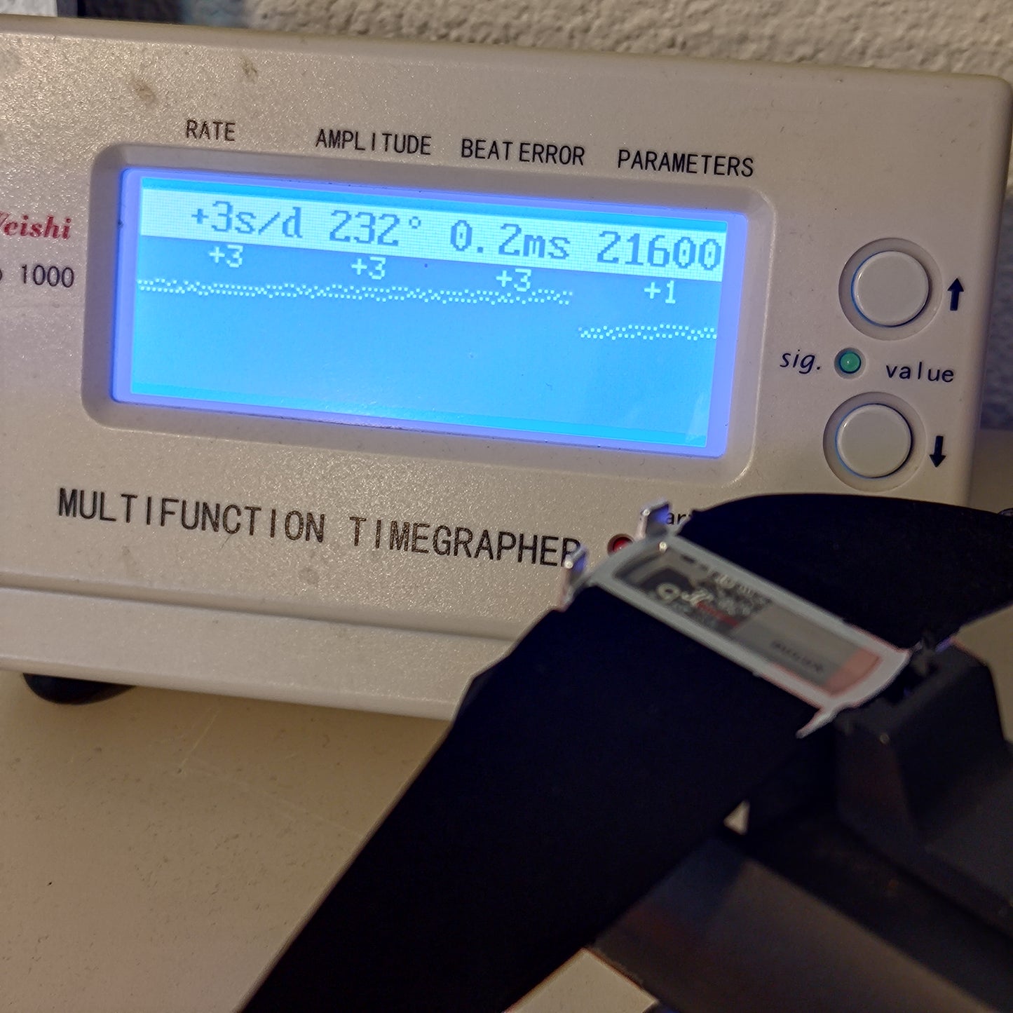 Dulux Automatic Jumping Hour - Baschmakoff Design