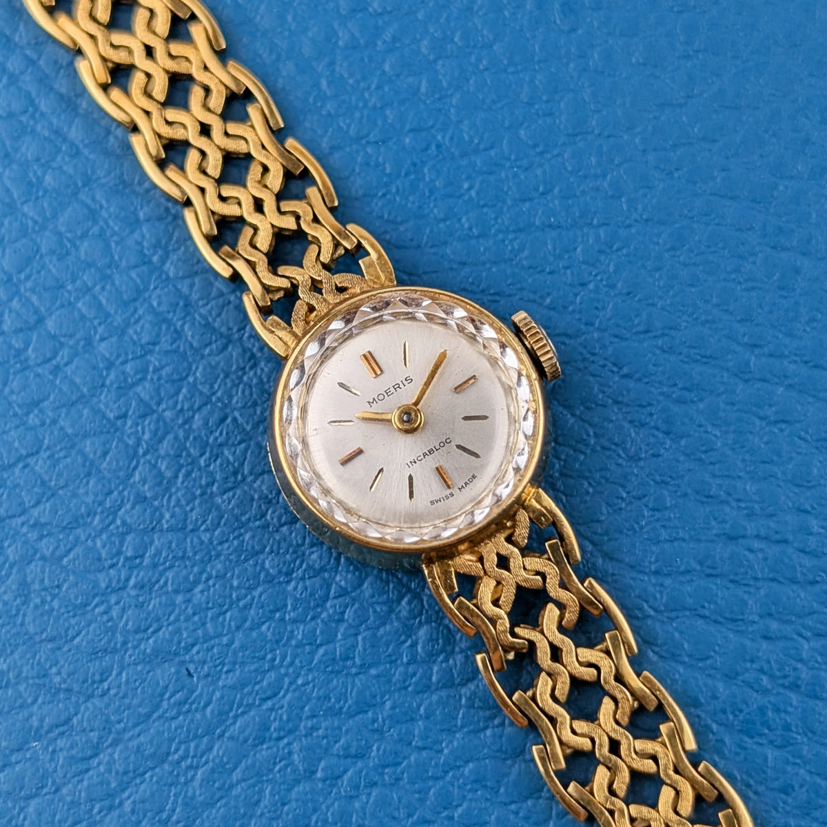 Moeris Cocktail 18k Gold