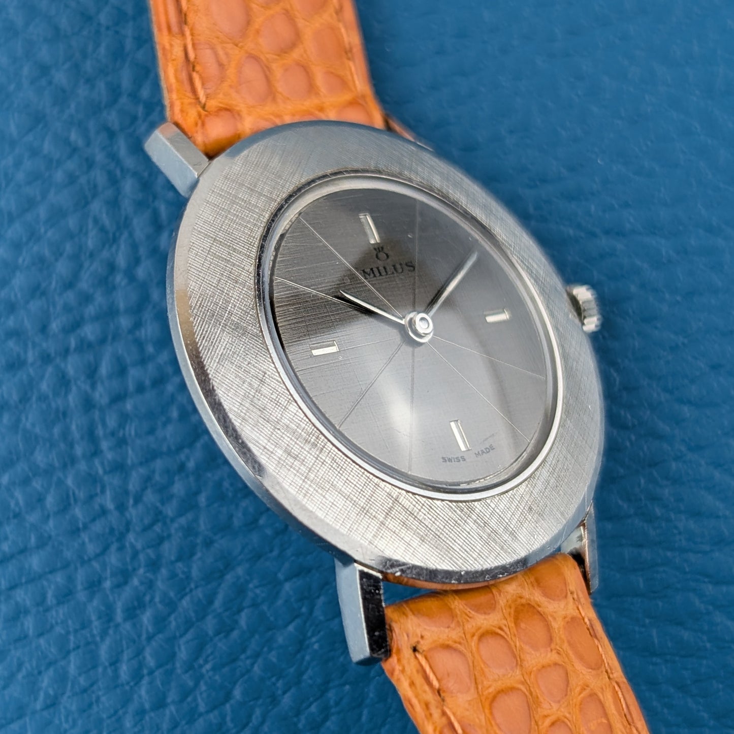 Milus DeLuxe Disco Volante