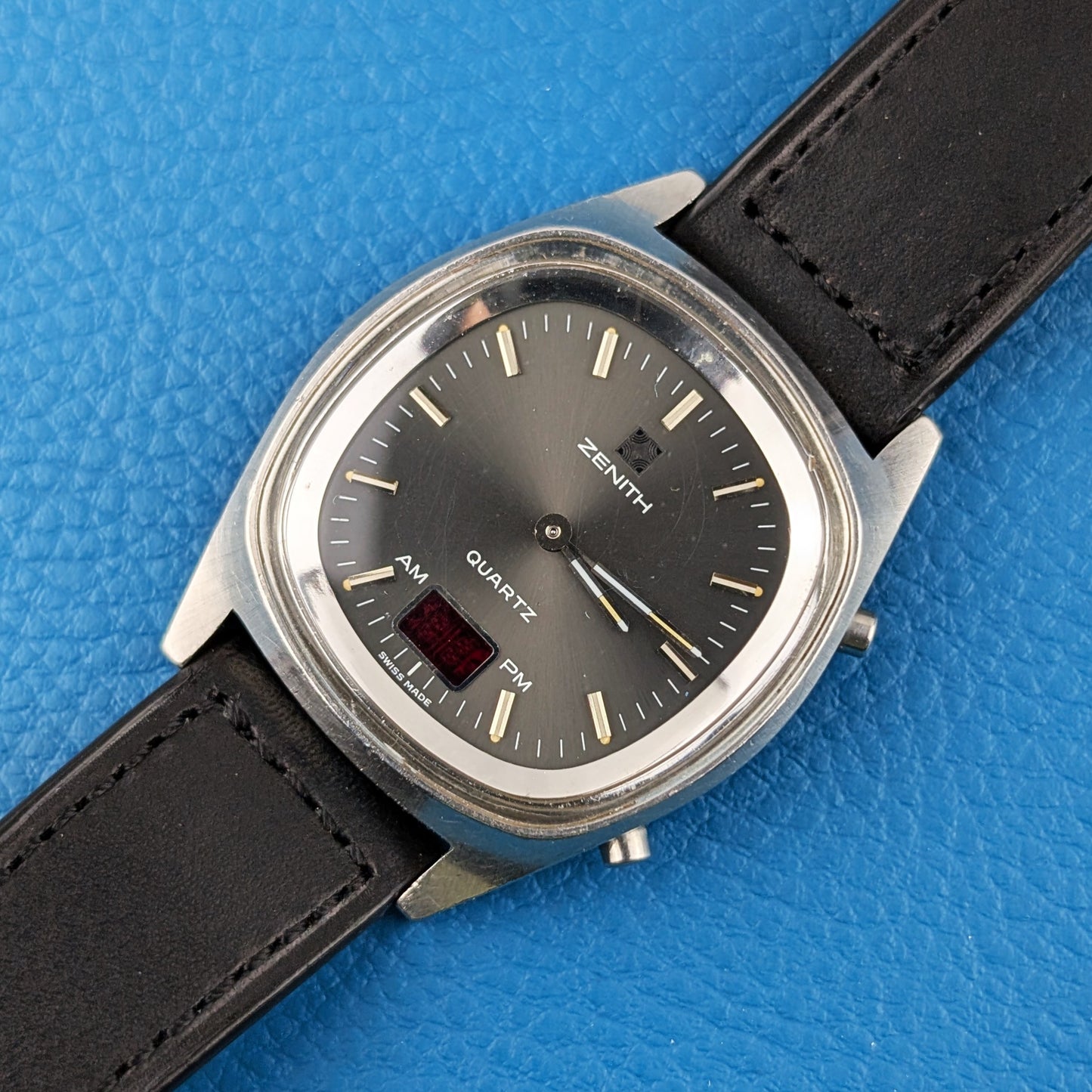 Zenith Quartz LED